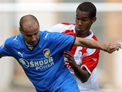 Slávista Gebre Selassie (vpravo) a plzeňský Smola Slávista Gebre Selassie (vpravo) a plzeňský Smola