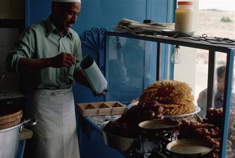 Ochutnat v Tunisku místní speciality je velkým kulináským záitkem.
