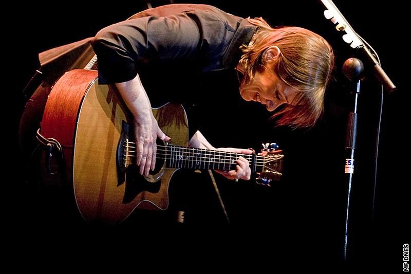 Suzanne Vega