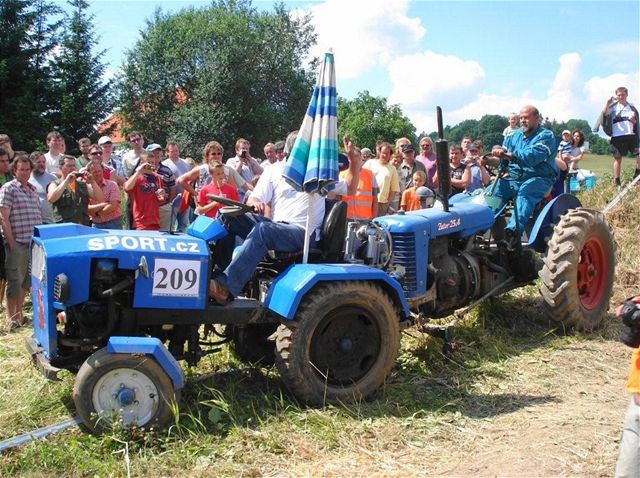 Traktoriáda v Doicích na jiním Plzesku (5. ervence 2008)