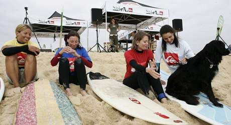 Mistrovstv v surfingu 2008 - finalistky Tereza, Saa, Baa a Terezia