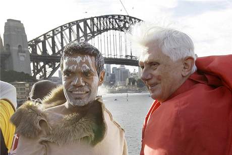 Pape Benedikt XVI. se v Austrálii setkal s Aboriginy. Oekává se, e se omluví za zneuívání odebraných dtí domorodc katolickými kními.