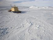 Na dn Arktidy se ukrývá ohromné bohatství v podob ropy a plynu.