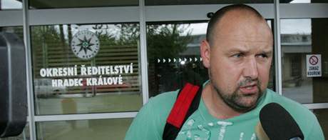 Policie dnes obvinila Ladislava Lubinu z trestného inu ublíení na zdraví s následkem smrti.
