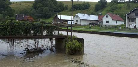 V úterý by mohl nkde platit i druhý povodový stupe. Ilustraní foto