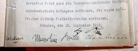 Originál mnichovské dohody, která donutila eskoslovensko postoupit pohranií nacistickému Nmecku bez boje.
