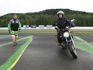 kola jzdy na motorce