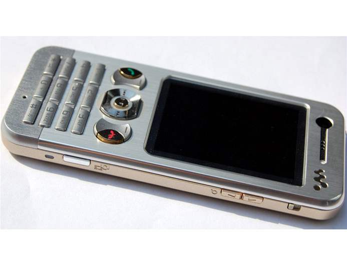 Sony Ericsson W890i