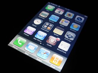 Nový FW 2.0 nyní ji i pro iPhone první generace