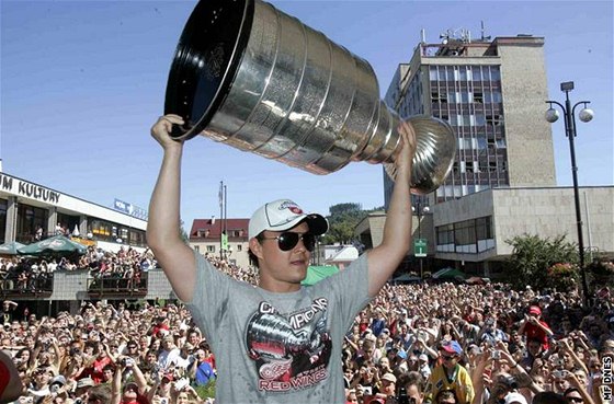 Jií Hudler bude v pítí sezon hrát za Detroit. Doká se dalího Stanley Cupu?