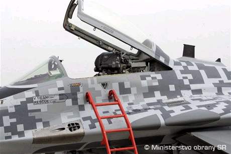 MiG 29  slovensk armdy maskovan digitln kamufl