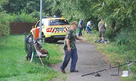 Utonulého objevil rybá, který to odpoledne oznámil policii a hasim. Ilustraní foto.