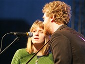 Markta Irglov a Glen Hansard