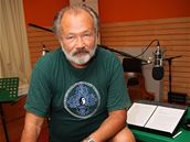 Rudolf Hrušínský v nahrávacím studiu Rudolf Hrušínský v nahrávacím studiu