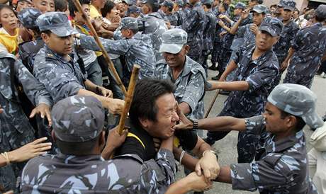 Proti tibetským demonstrantm v Kathmándú zasáhly nepálské úady