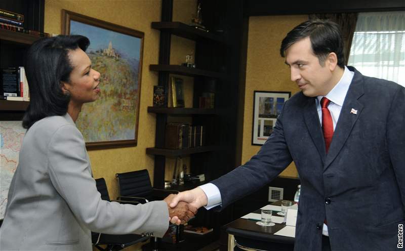 Condoleezza Riceová a Michail Saakavili (15. srpna 2008)