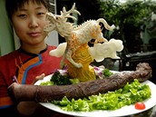 V Guolizhuang Penis Restaurantu v Pekingu se specializují na zvíecí penisy. Na snímku je pipravená koská pochoutka