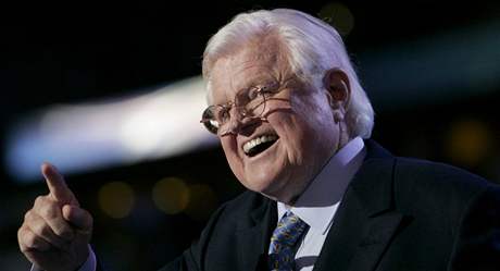 Sjezd amerických demokrat v Denveru. Senátor Edward Kennedy (25. srpna 2008)