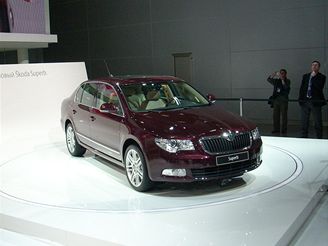 Autosalon Moskva 2008 - koda Superb