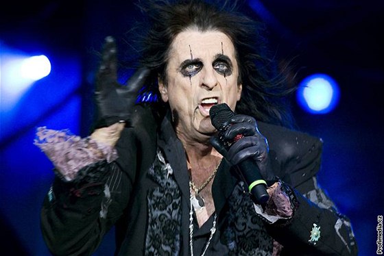 Alice Cooper vystoupí v úterý v brnnské hale Rondo.