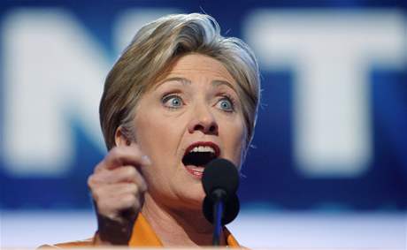 Hillary Clintonová na nominaním sjezdu amerických demokrat v Denveru (26. srpna 2008)