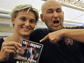 Oštěpařka Špotáková (vlevo) a zpěvák Lou Fanánek Hagen Oštěpařka Špotáková (vlevo) a zpěvák Lou Fanánek Hagen