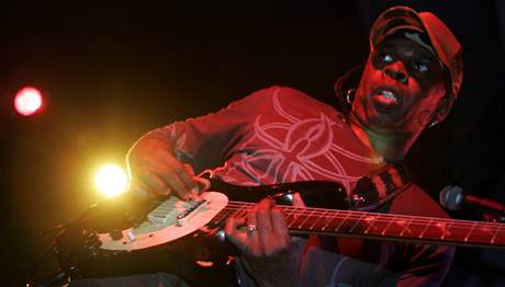 Living Colour - kytarista Vernon Reid