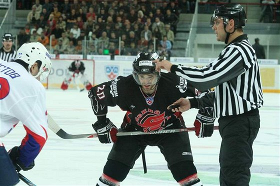 Jakub Klepi v KHL poprvé skóroval.