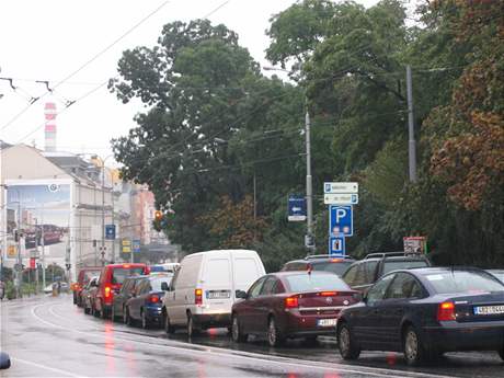 Kolony aut na Koliti, Brno 15. záí 2008