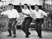 Chubby Checker (uprostřed) tančí twist Chubby Checker (uprostřed) tančí twist
