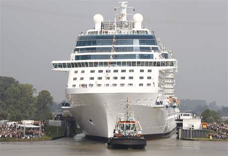 Lo Celebrity Solstice