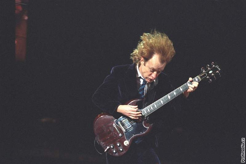 AC/DC (Angus Young)