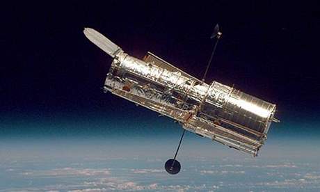 Oprava má prodlouit ivotnost Hubbleova teleskopu a do roku 2013.