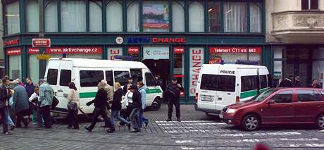 Zásah policie na Národní tíd v Praze (6.10.2008)