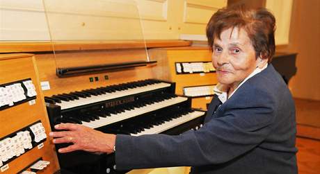 Alena Vesel vyuuje na brnnsk JAMU hru na varhany