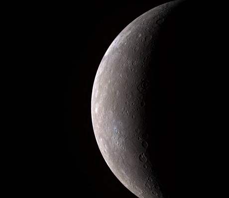 Barevn snmek povrchu planety Merkur