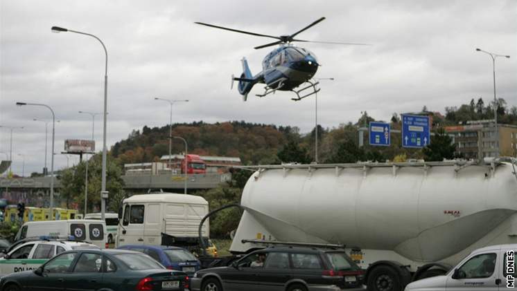 Nehoda na praské Jiní spojce (1 .10. 2008)