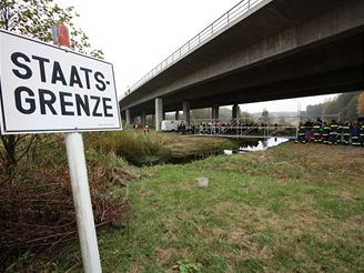 Cvien sloek IZS - likvidace ropn havrie na esko-nmeck hranici