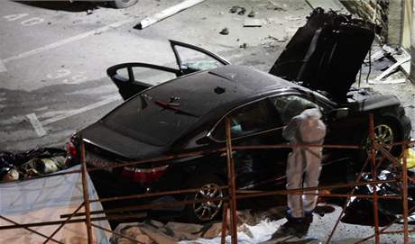 Nástraená bomba zabila v Zahebu dva novináe (23.10.2008)