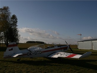 Berln Templhof - aeroklub Kladno, letadlo Zln 326 M
