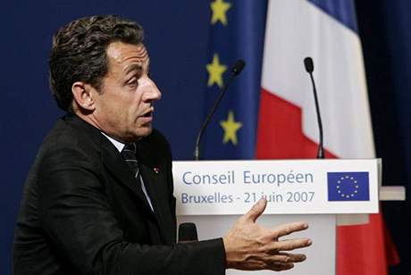 Sarkozy bývá obviován, e chce oslabit vliv Evropské centrální banky.
