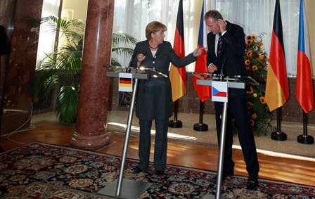 Premir Mirek Topolnek se seel v Praze s nmeckou kanclku Angelu Merkelovou. (20.10.2008)