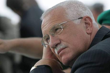 Prezident Václav Klaus letí do USA pednáet o environmentalismu