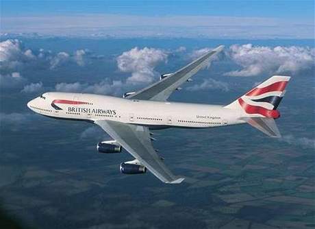 Letadlo British Airways mohlo milánské letit opustit a po tech hodinách. Ilustraní foto