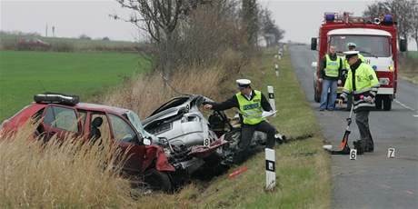 Dopravní nehoda u Dolního Pímu, pi které zahynuly dv eny (3.11.2008)