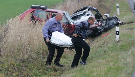 Tragick nehoda u Dolnho Pmu na Krlovhradecku (3.11.2008)