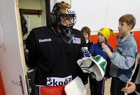 Luká Mensator na tréninku hokejové reprezetace