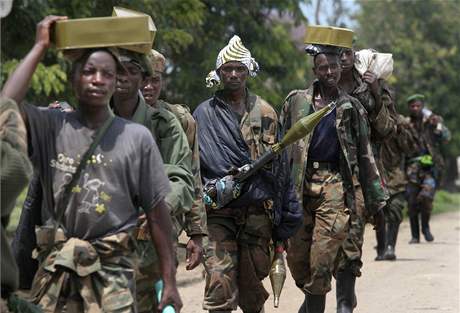 Ozbrojenci verbuj ve vchodnm Kongu dti a dlaj z nich vojky.