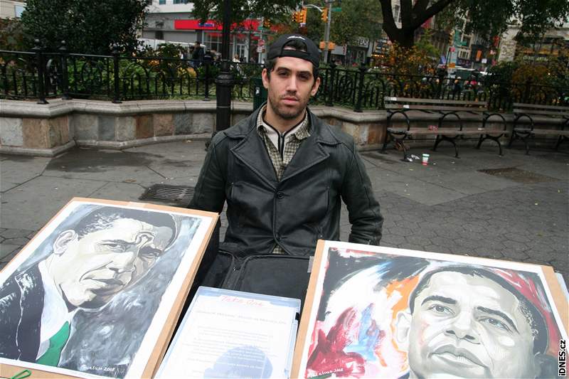 David Macaluso maluje portréty Baracka Obamy pouitým motorovým olejem