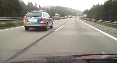 Nové policejní octavie jely podle tachometru tenáe iDNES.cz rychlostí více ne 160 km/h